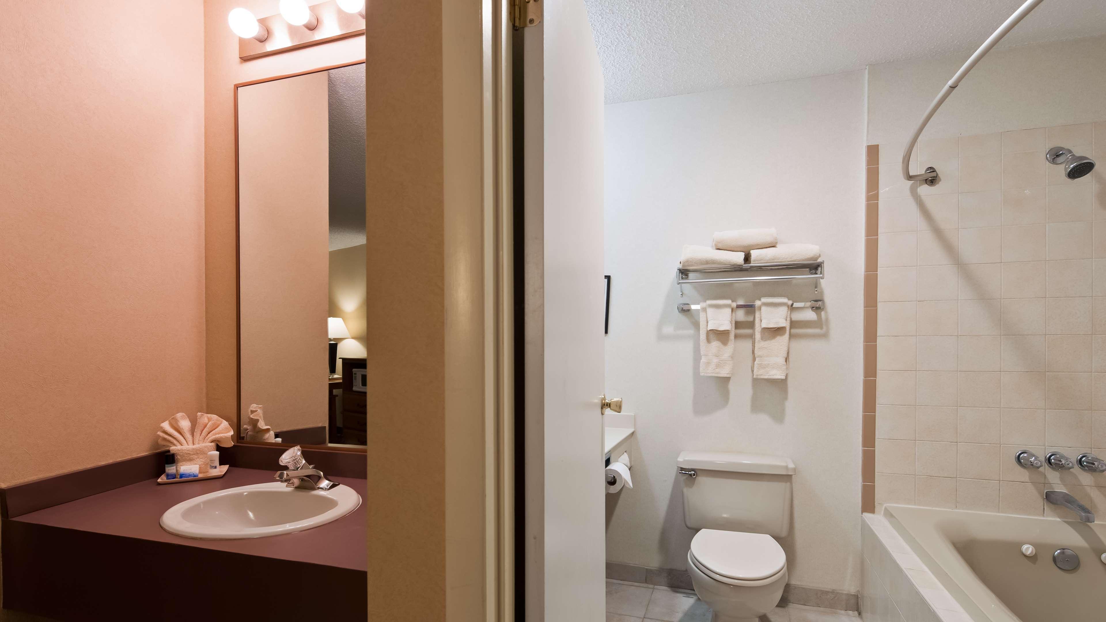 Best Western Clifton Park Exterior photo